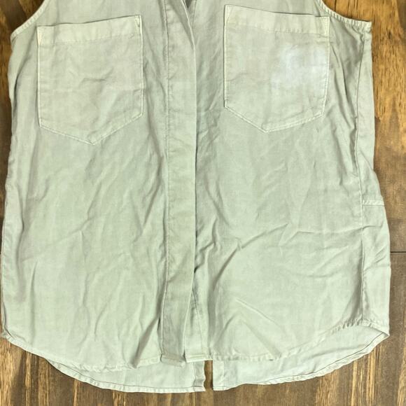 Anthropologie Cloth & Stone Womens Shirt Green Sleeveless Button Down VNeck XS - Picture 3 of 13